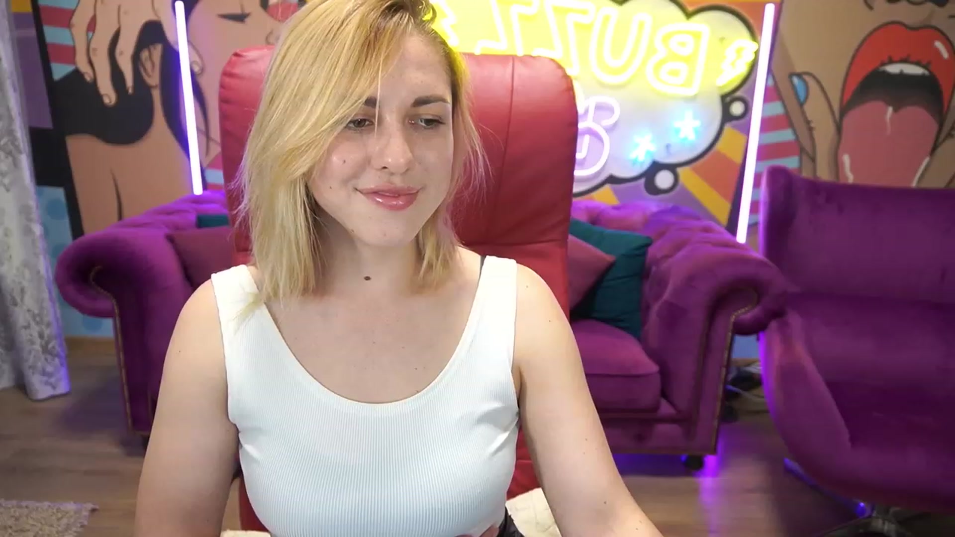 Gallery image thumbnail from ArishkaLulu's myfreecams stream on, 07/03/2023, 10:55 image 17 of 20