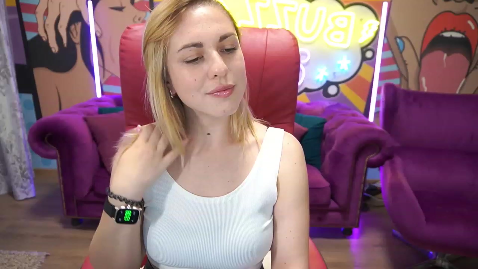 Gallery image thumbnail from ArishkaLulu's myfreecams stream on, 07/03/2023, 10:55 image 6 of 20