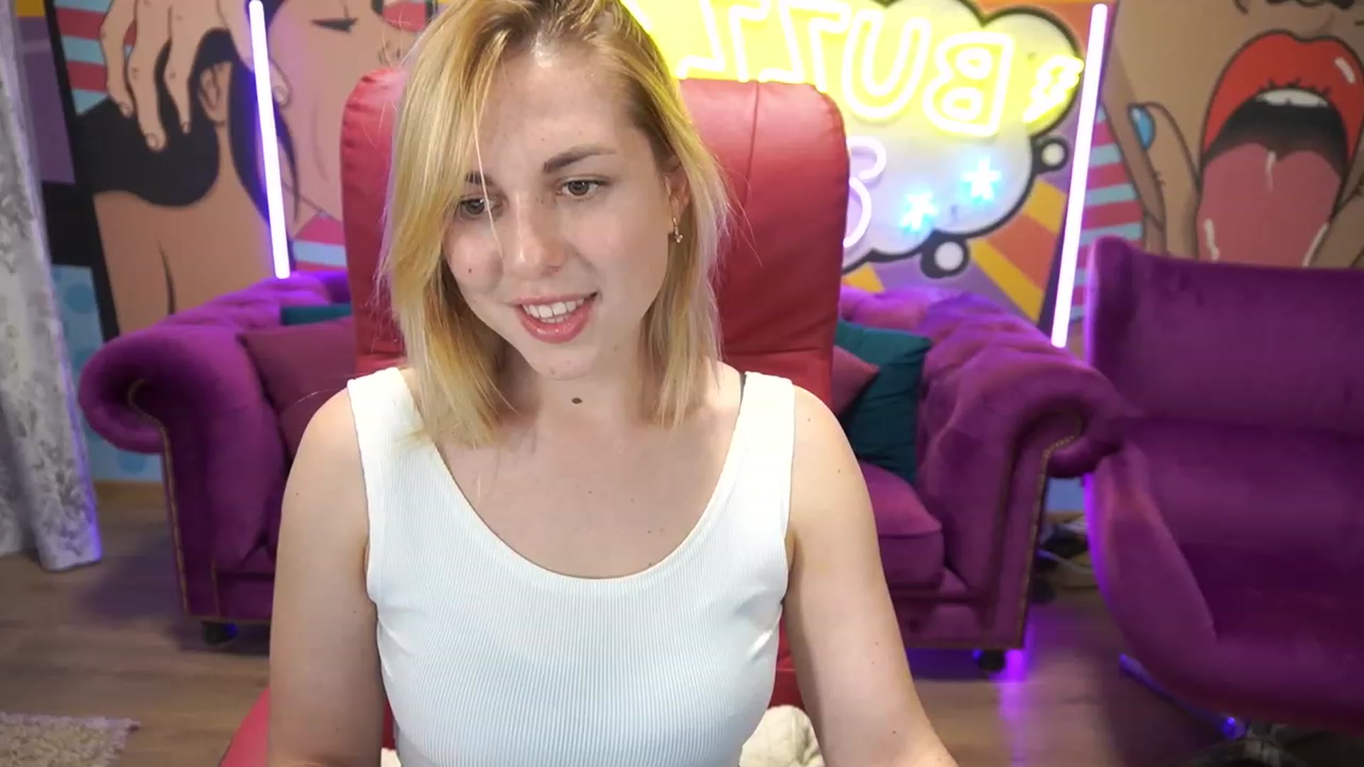 Gallery image thumbnail from ArishkaLulu's myfreecams stream on, 07/03/2023, 10:55 image 18 of 20