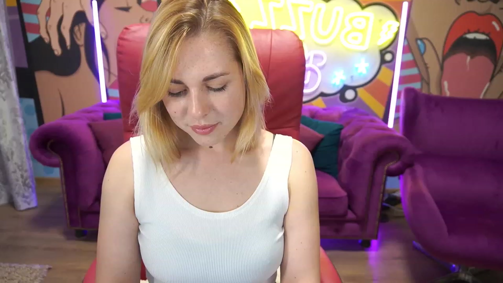 Gallery image thumbnail from ArishkaLulu's myfreecams stream on, 07/03/2023, 10:55 image 15 of 20