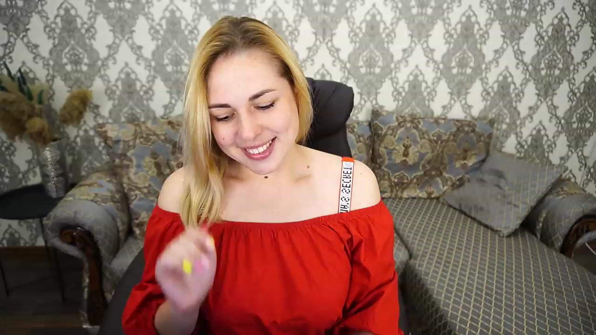 Gallery image thumbnail from ArishkaLulu's myfreecams stream on, 07/16/2023, 09:48 image 2 of 20