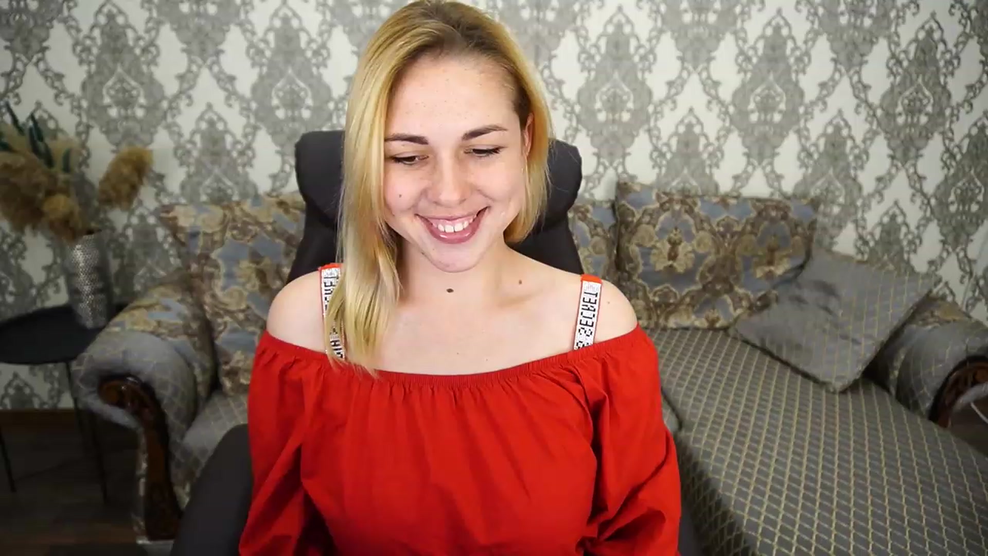 Gallery image thumbnail from ArishkaLulu's myfreecams stream on, 07/16/2023, 09:48 image 4 of 20