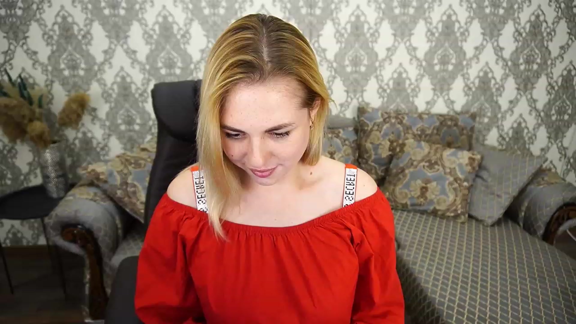 Gallery image thumbnail from ArishkaLulu's myfreecams stream on, 07/16/2023, 11:54 image 3 of 20