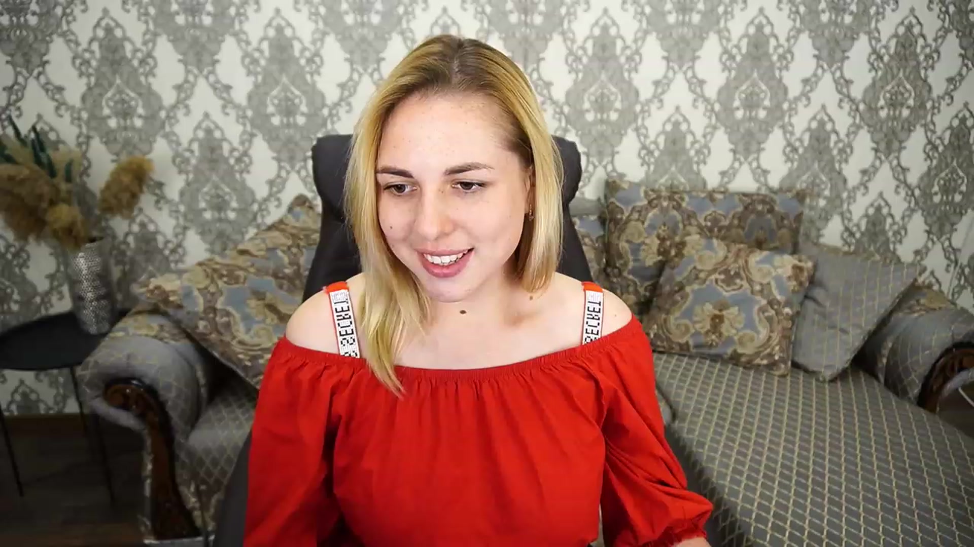 Gallery image thumbnail from ArishkaLulu's myfreecams stream on, 07/16/2023, 11:54 image 12 of 20