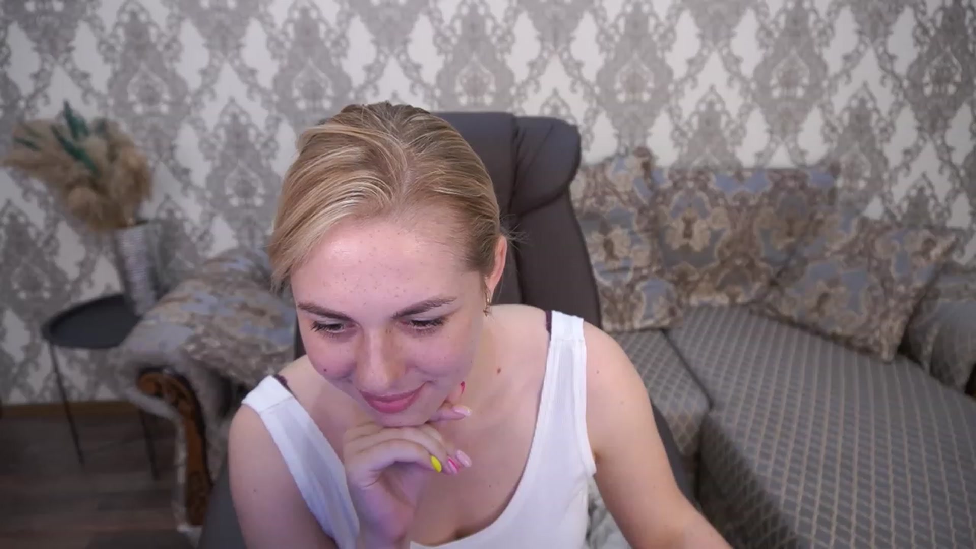Gallery image thumbnail from ArishkaLulu's myfreecams stream on, 07/25/2023, 11:54 image 20 of 20