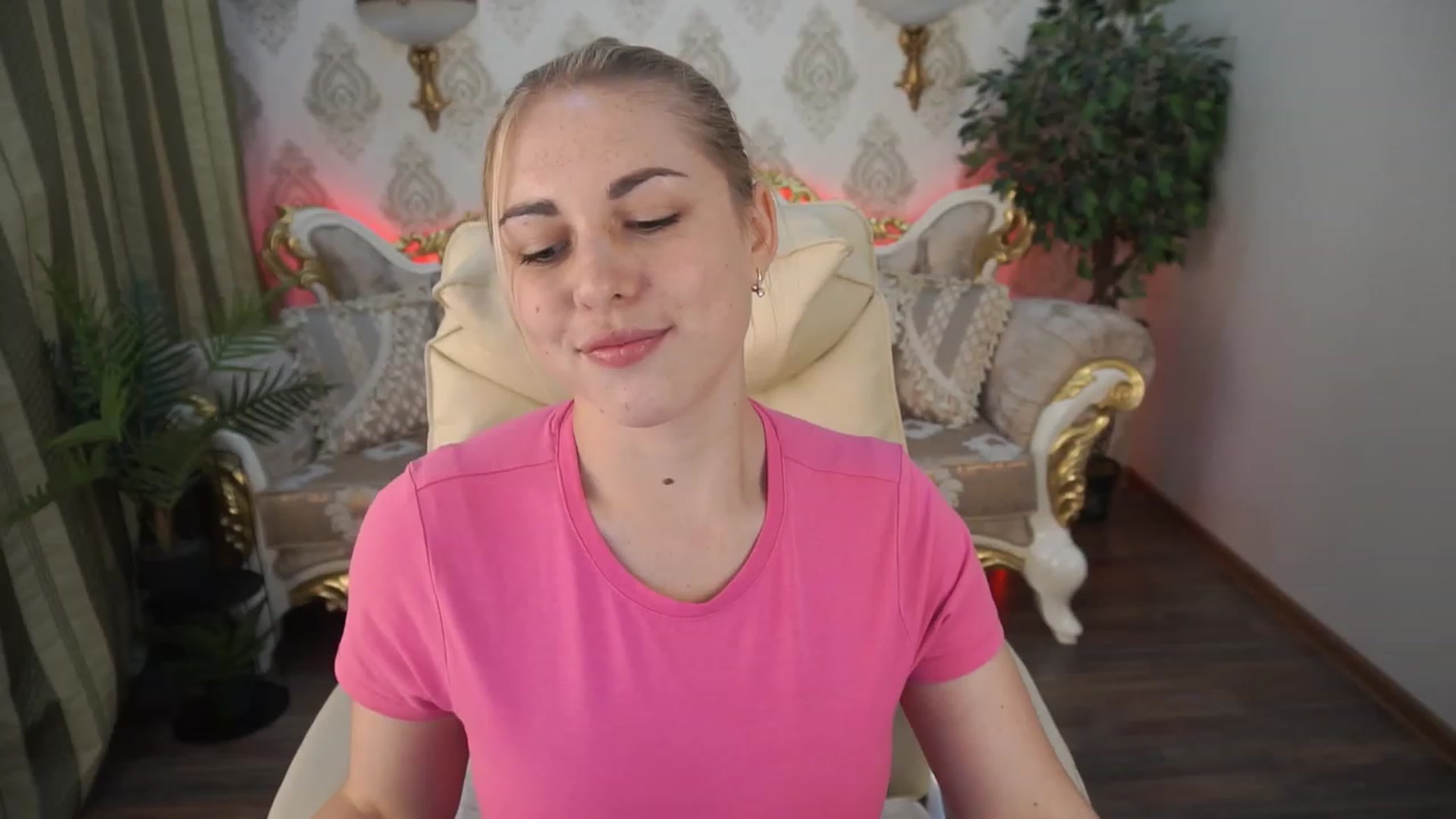 Gallery image thumbnail from ArishkaLulu's myfreecams stream on, 07/27/2023, 11:19 image 8 of 20
