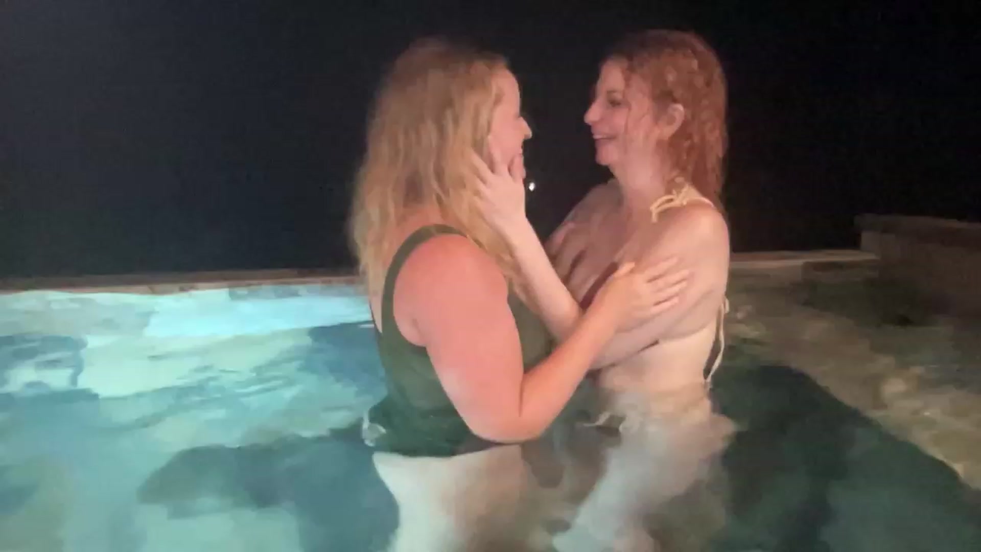 Gallery image thumbnail from ArisseBri's myfreecams stream on, 05/04/2023, 02:58 image 4 of 20