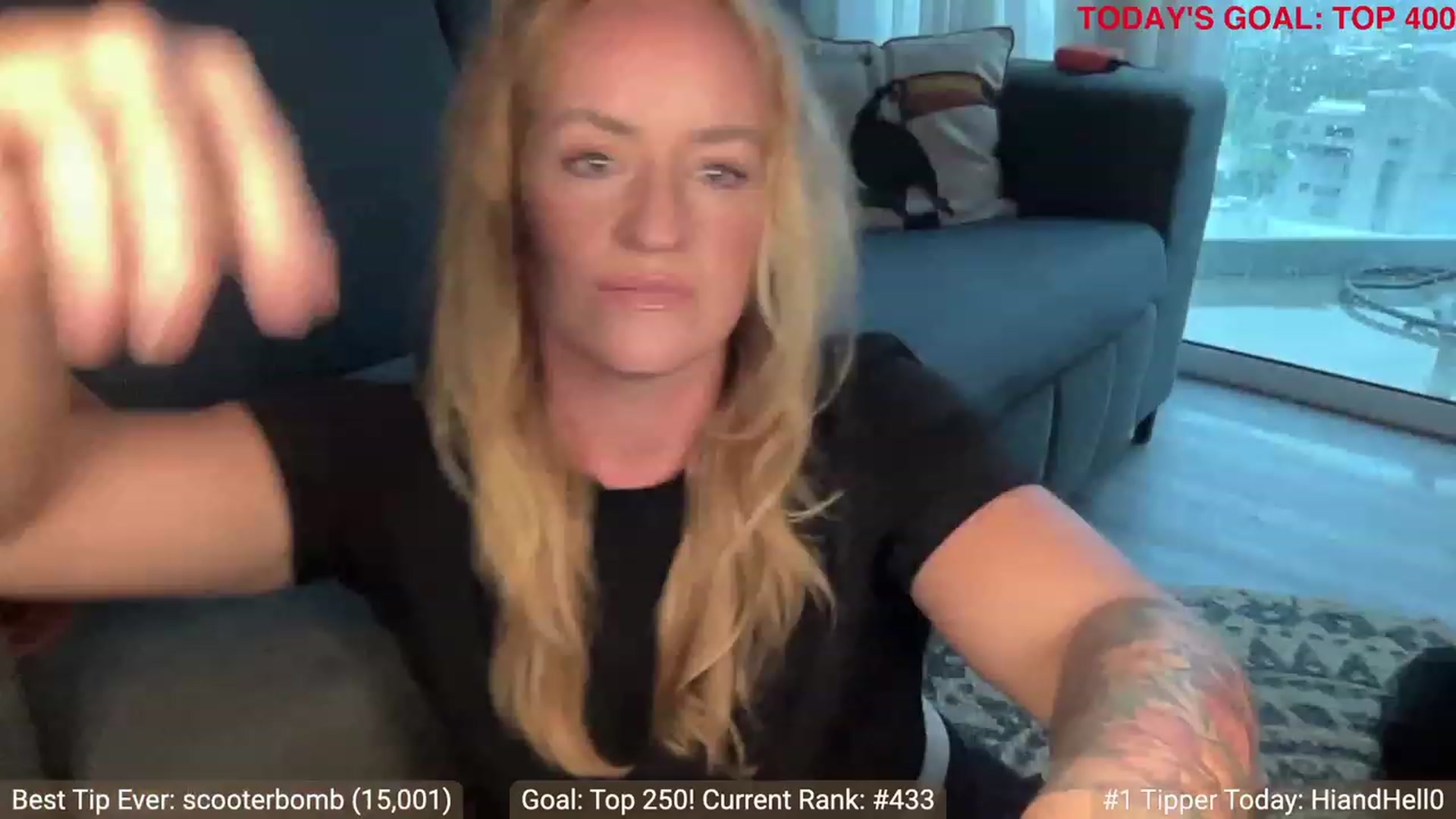 Gallery image thumbnail from ArisseBri's myfreecams stream on, 06/14/2023, 22:04 image 20 of 20