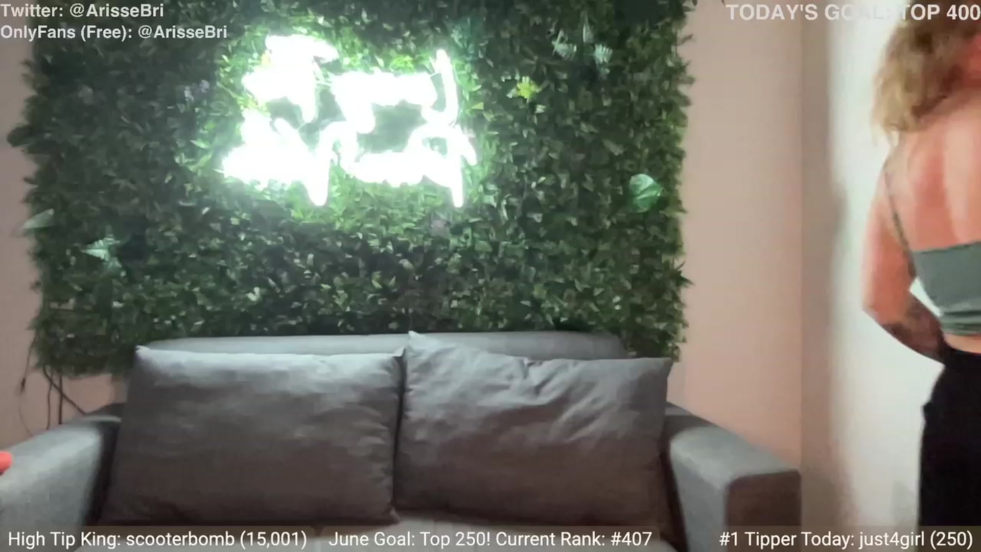 Gallery image thumbnail from ArisseBri's myfreecams stream on, 06/28/2023, 04:17 image 6 of 20