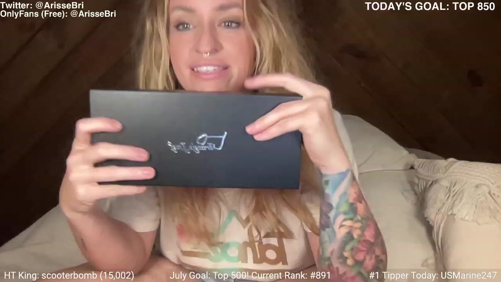 Gallery image thumbnail from ArisseBri's myfreecams stream on, 07/19/2023, 04:52 image 1 of 20