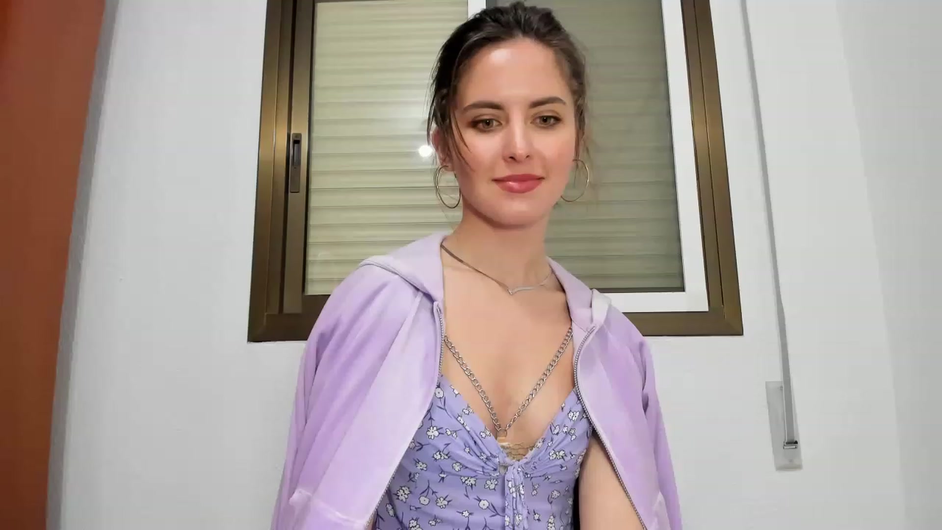 Gallery image thumbnail from AristoCrazy's myfreecams stream on, 03/06/2023, 19:01 image 2 of 20