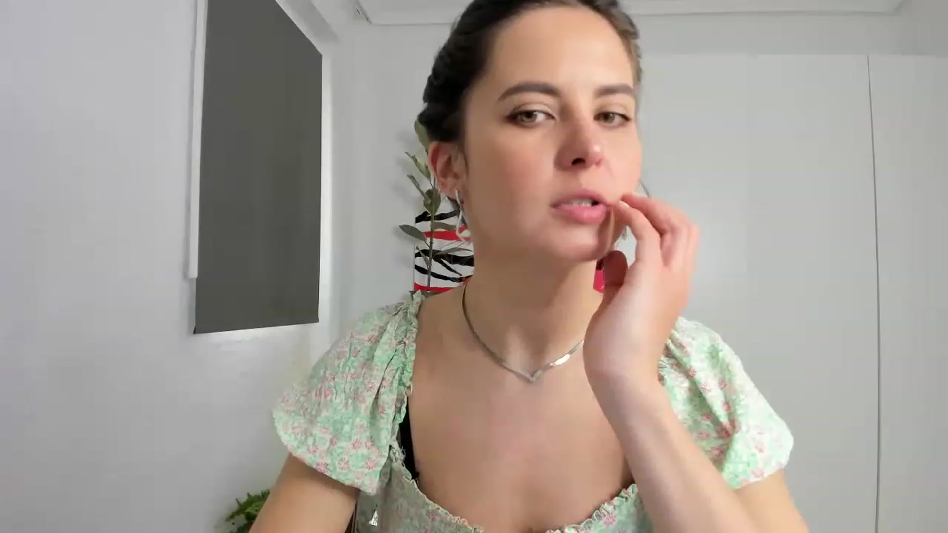 Gallery image thumbnail from AristoCrazy's myfreecams stream on, 03/08/2023, 13:32 image 8 of 20