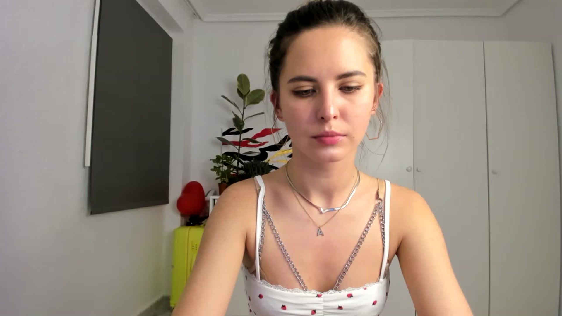 Gallery image thumbnail from AristoCrazy's myfreecams stream on, 04/02/2023, 20:54 image 11 of 20