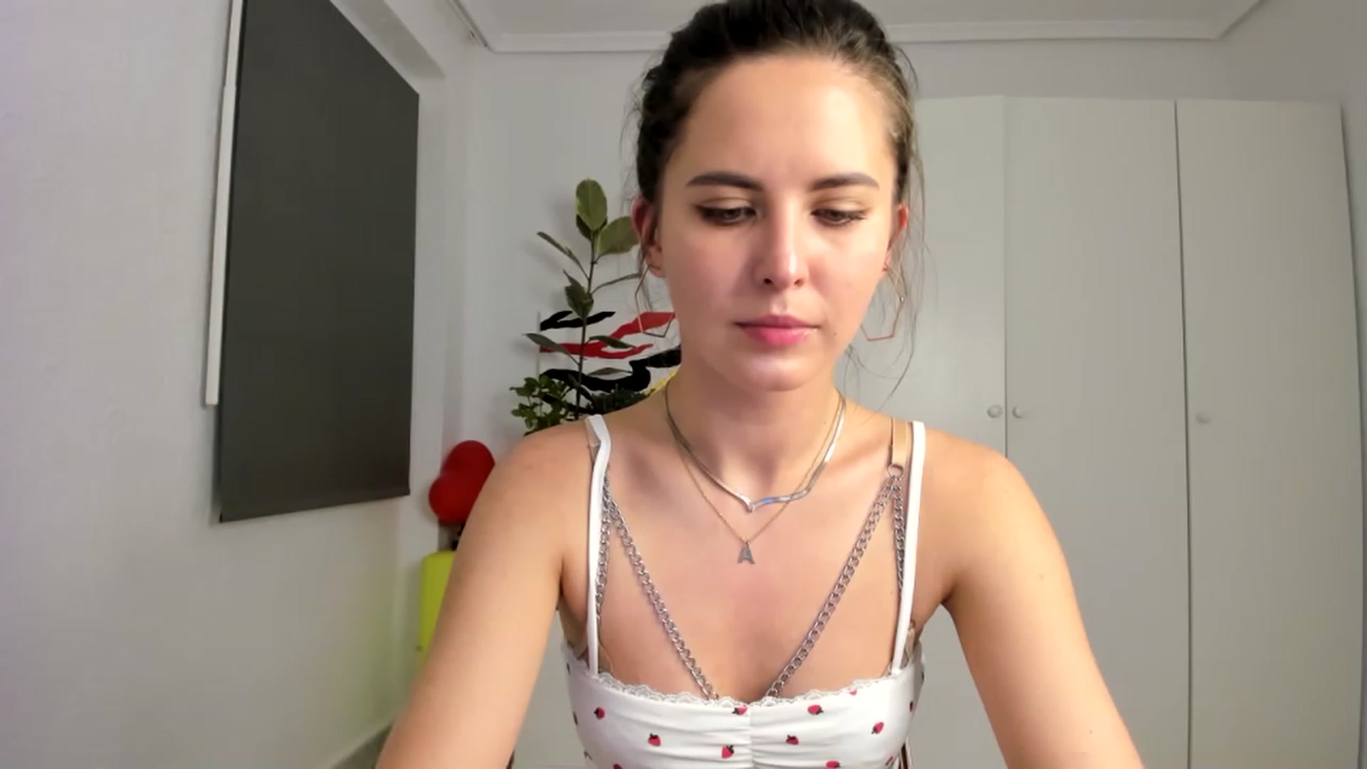 Gallery image thumbnail from AristoCrazy's myfreecams stream on, 04/02/2023, 20:54 image 8 of 20