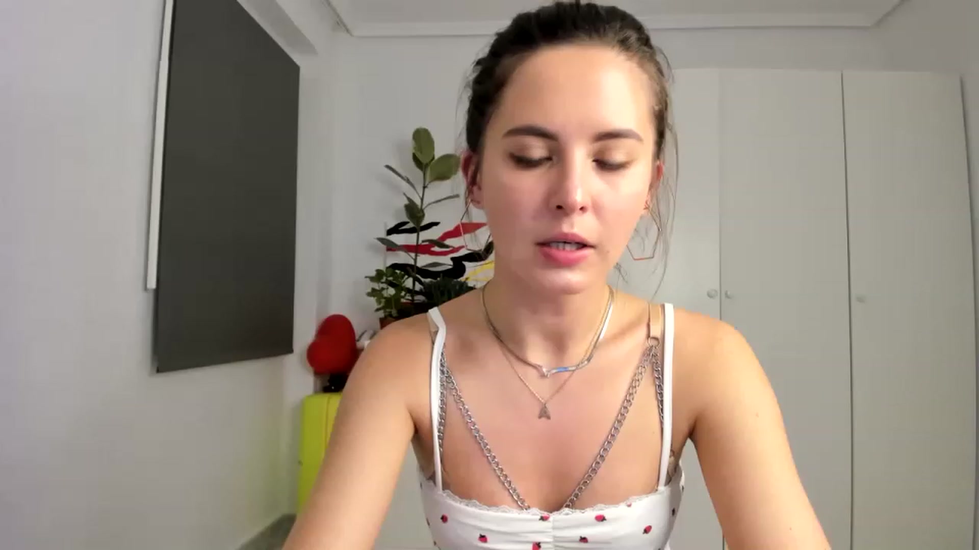 Gallery image thumbnail from AristoCrazy's myfreecams stream on, 04/02/2023, 20:54 image 19 of 20