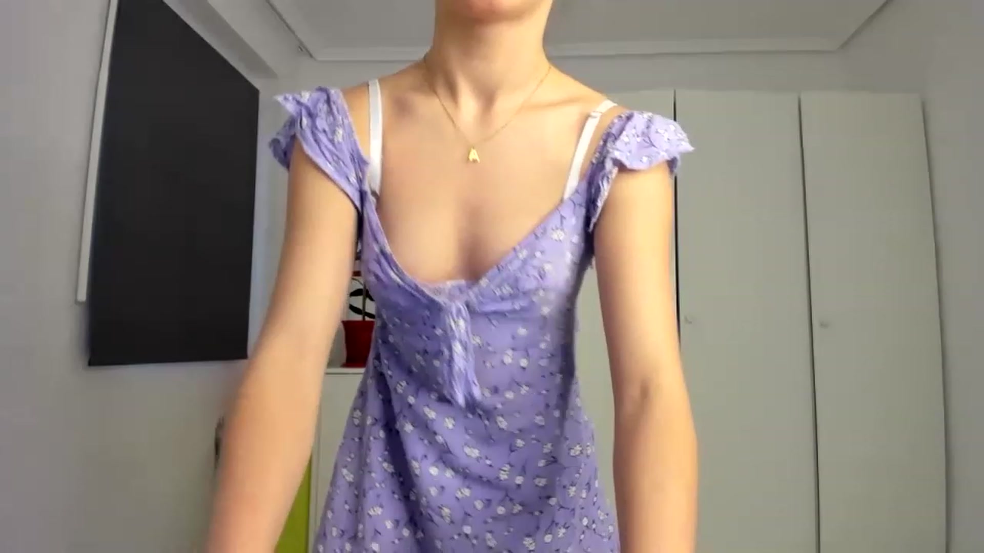 Gallery image thumbnail from AristoCrazy's myfreecams stream on, 04/18/2023, 08:07 image 8 of 20