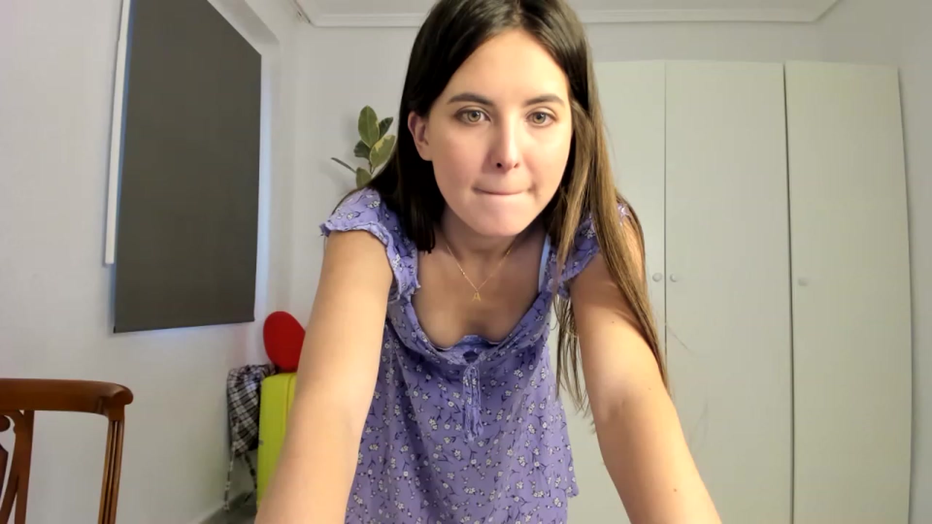 Gallery image thumbnail from AristoCrazy's myfreecams stream on, 04/18/2023, 17:04 image 12 of 20