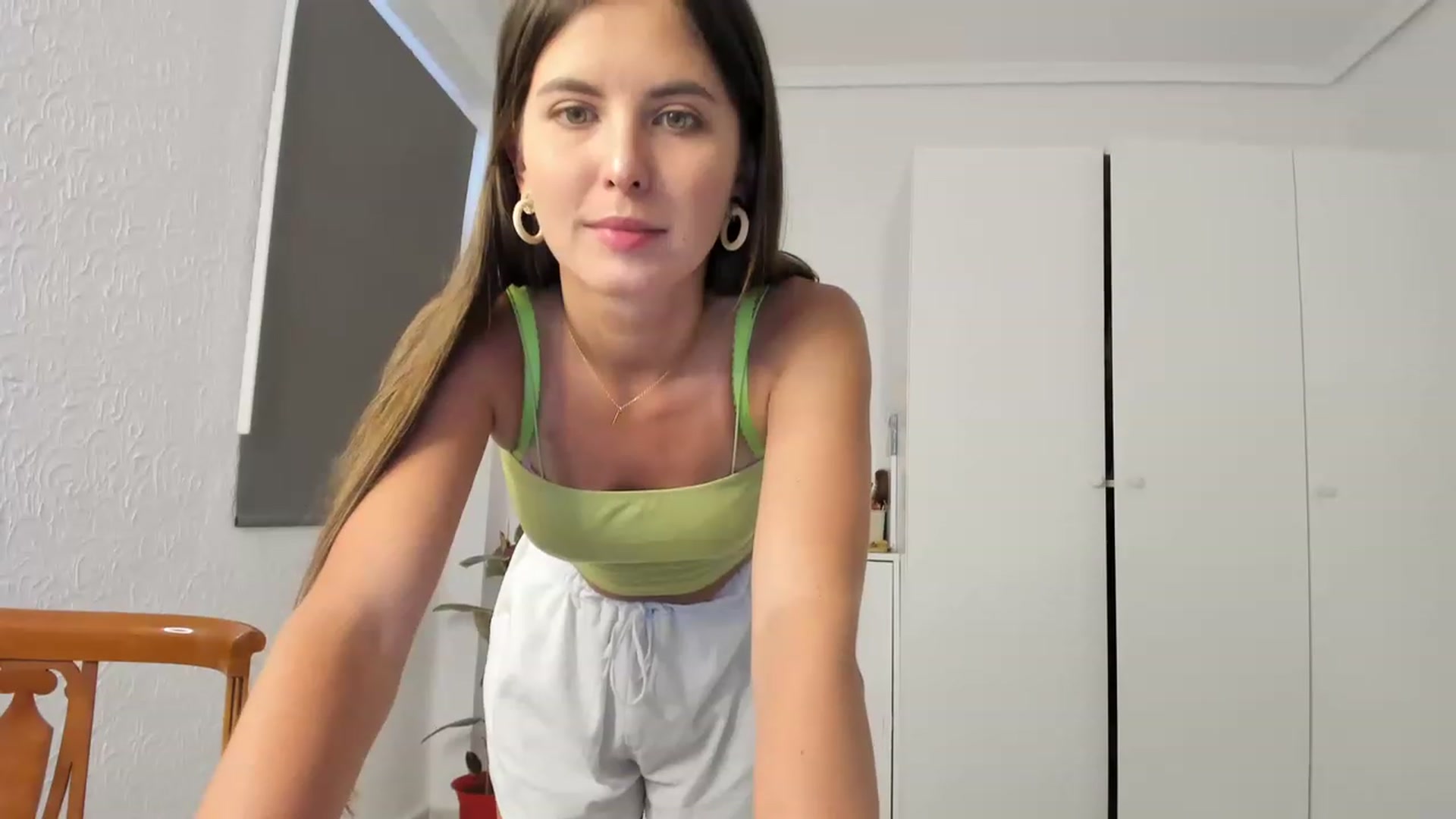 Gallery image thumbnail from AristoCrazy's myfreecams stream on, 06/05/2023, 14:42 image 2 of 20