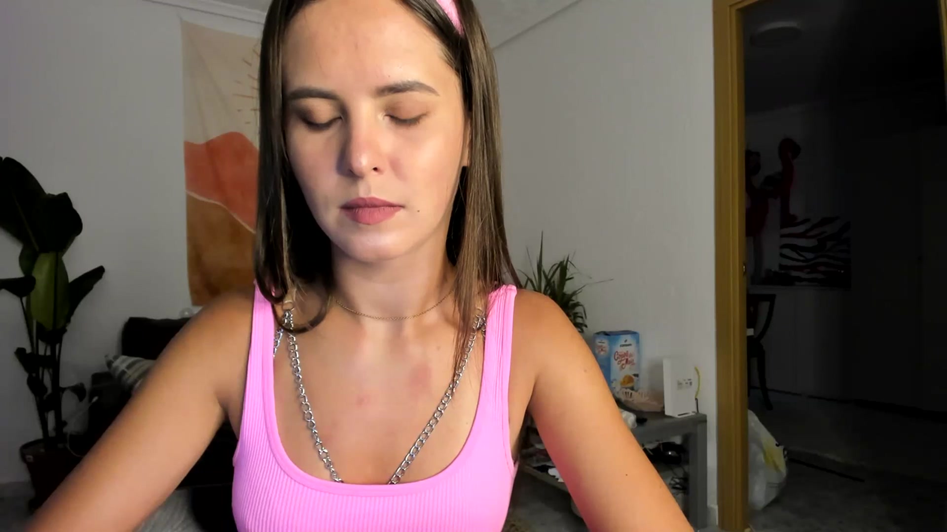 Gallery image thumbnail from AristoCrazy's myfreecams stream on, 07/13/2023, 19:35 image 19 of 20