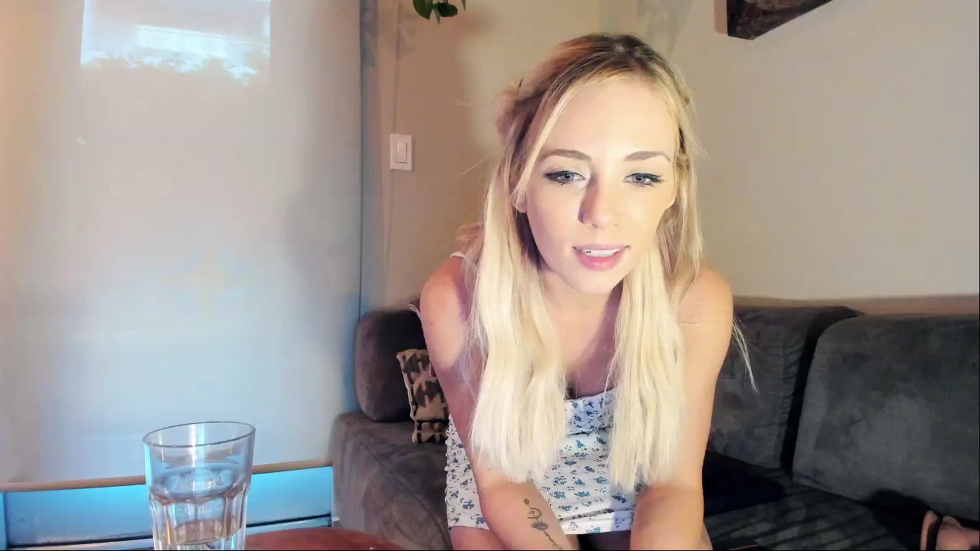Gallery image thumbnail from ArizonaHard's myfreecams stream on, 05/19/2024, 01:40 image 9 of 20
