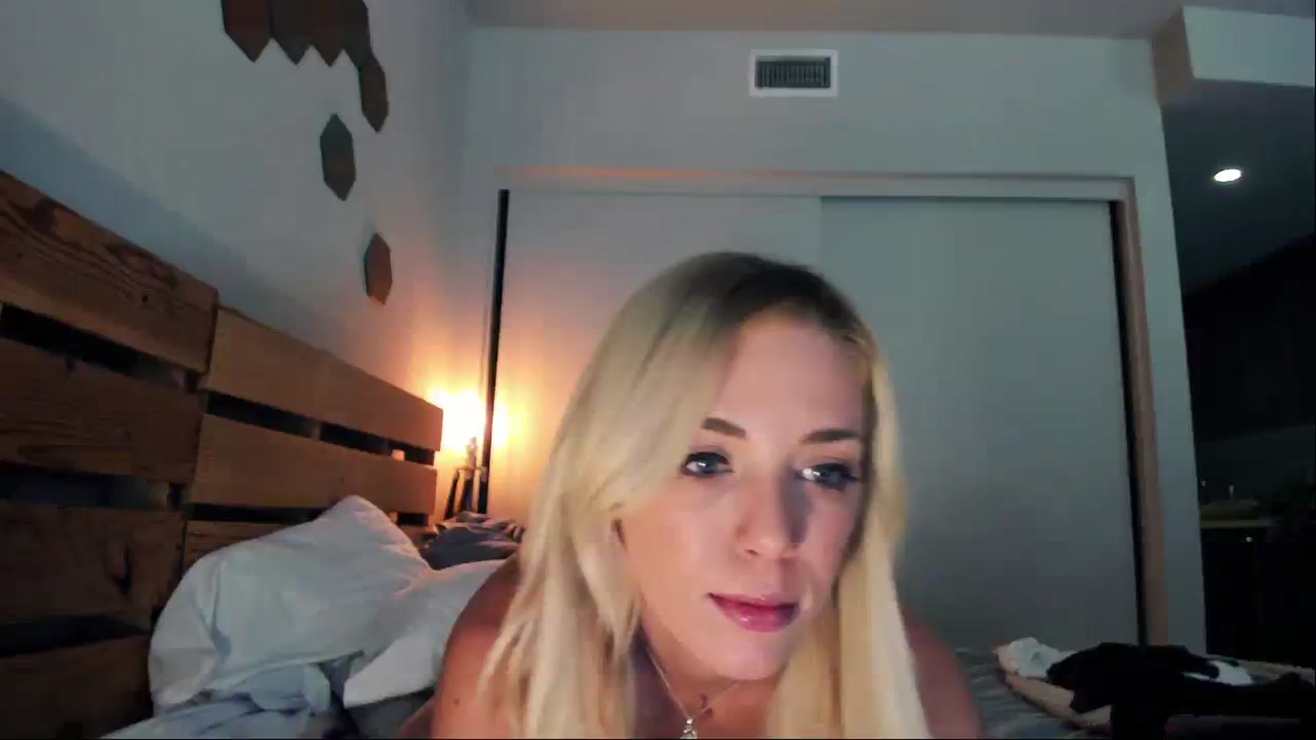 Gallery image thumbnail from ArizonaHard's myfreecams stream on, 05/19/2024, 23:43 image 1 of 20