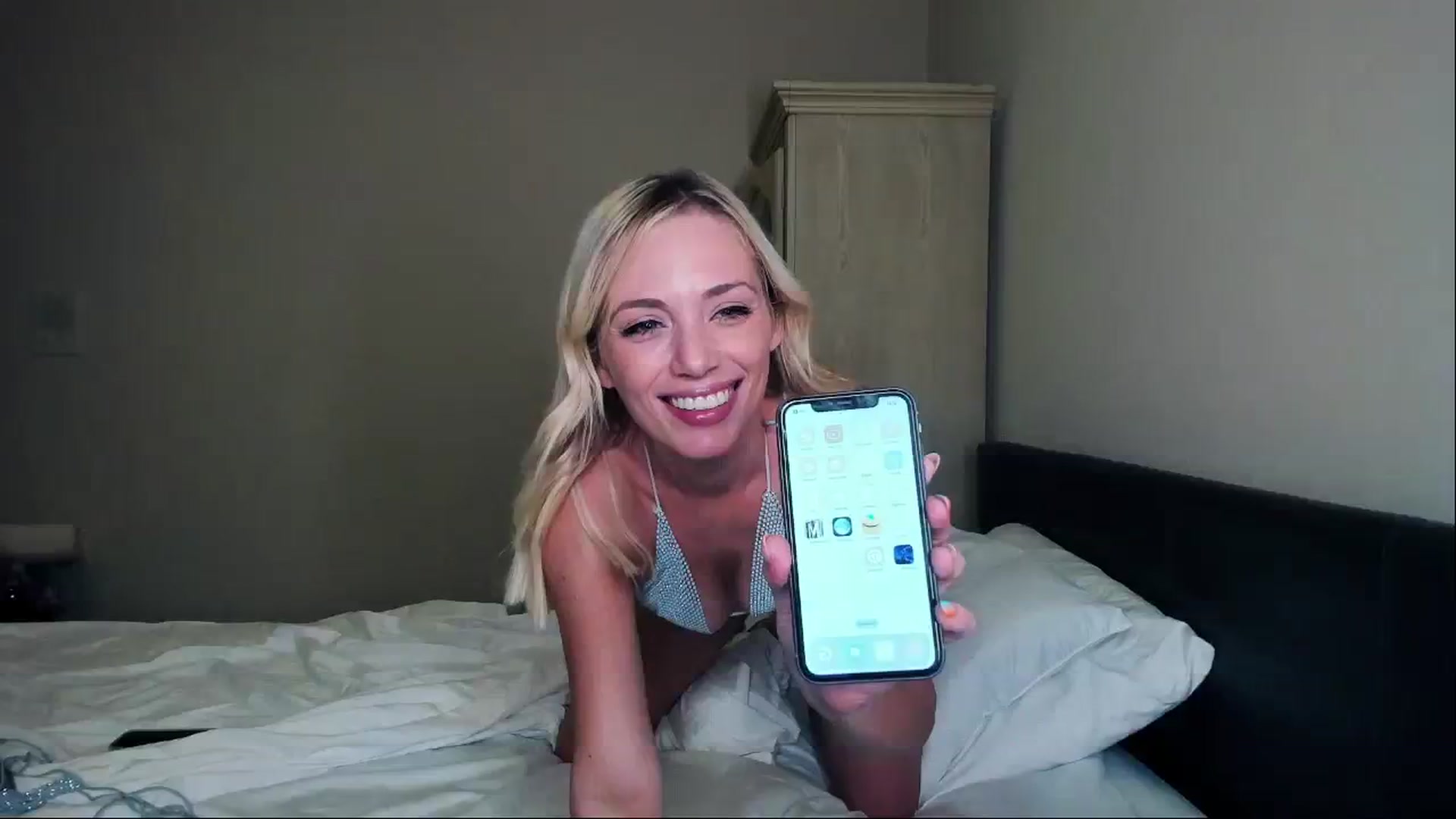 Gallery image thumbnail from ArizonaHard's myfreecams stream on, 06/17/2024, 03:21 image 15 of 20