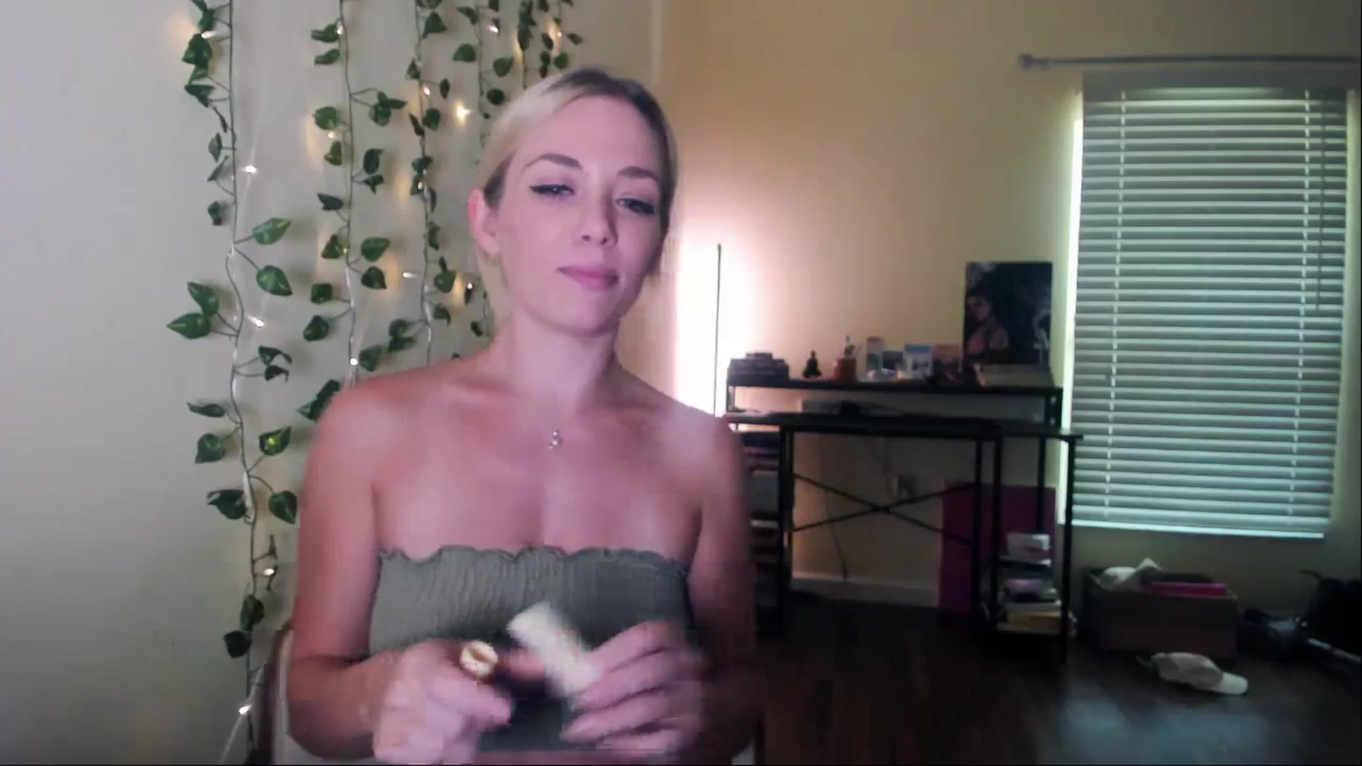 Gallery image thumbnail from ArizonaHard's myfreecams stream on, 10/22/2024, 18:05 image 16 of 20