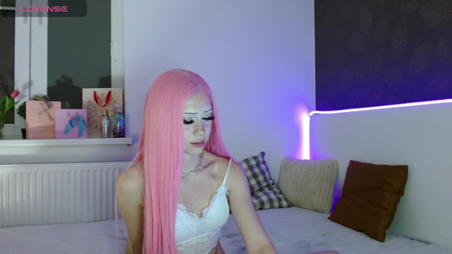 Gallery image thumbnail from Arizonagirl's myfreecams stream on, 09/02/2025, 24:00 image 16 of 20