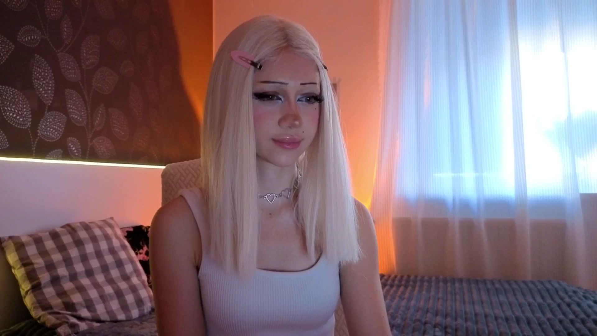 Gallery image thumbnail from Arizonagirl's myfreecams stream on, 03/18/2026, 15:24 image 9 of 20