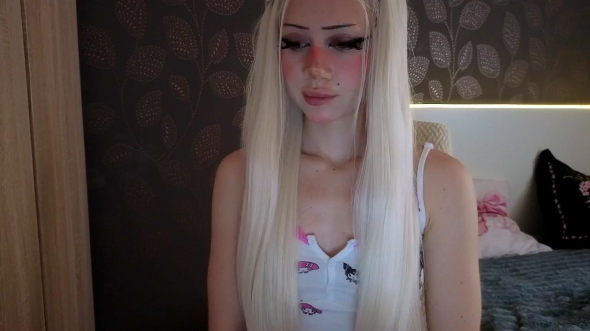 Gallery image thumbnail from Arizonagirl's myfreecams stream on, 05/02/2026, 15:45 image 10 of 20