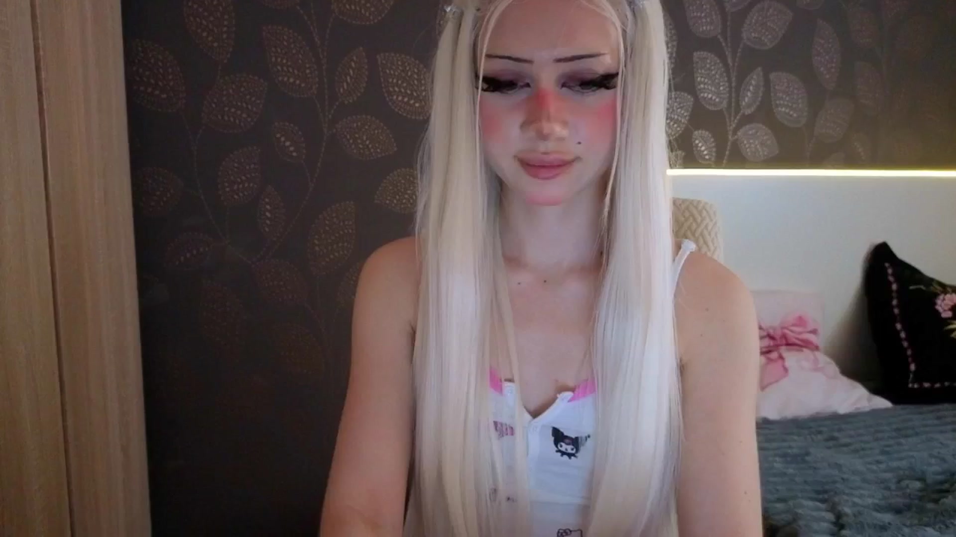 Gallery image thumbnail from Arizonagirl's myfreecams stream on, 05/02/2026, 15:45 image 5 of 20