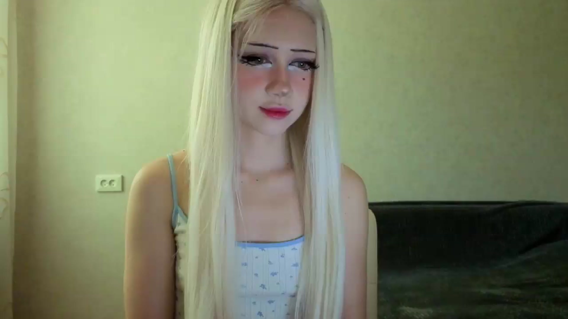 Gallery image thumbnail from Arizonagirl's myfreecams stream on, 07/30/2026, 12:04 image 2 of 20