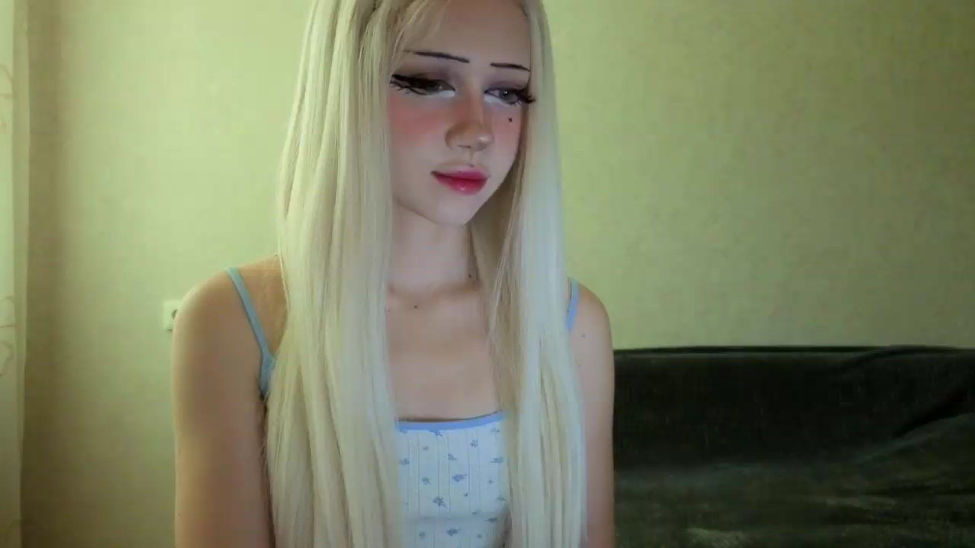 Gallery image thumbnail from Arizonagirl's myfreecams stream on, 07/30/2026, 12:04 image 18 of 20