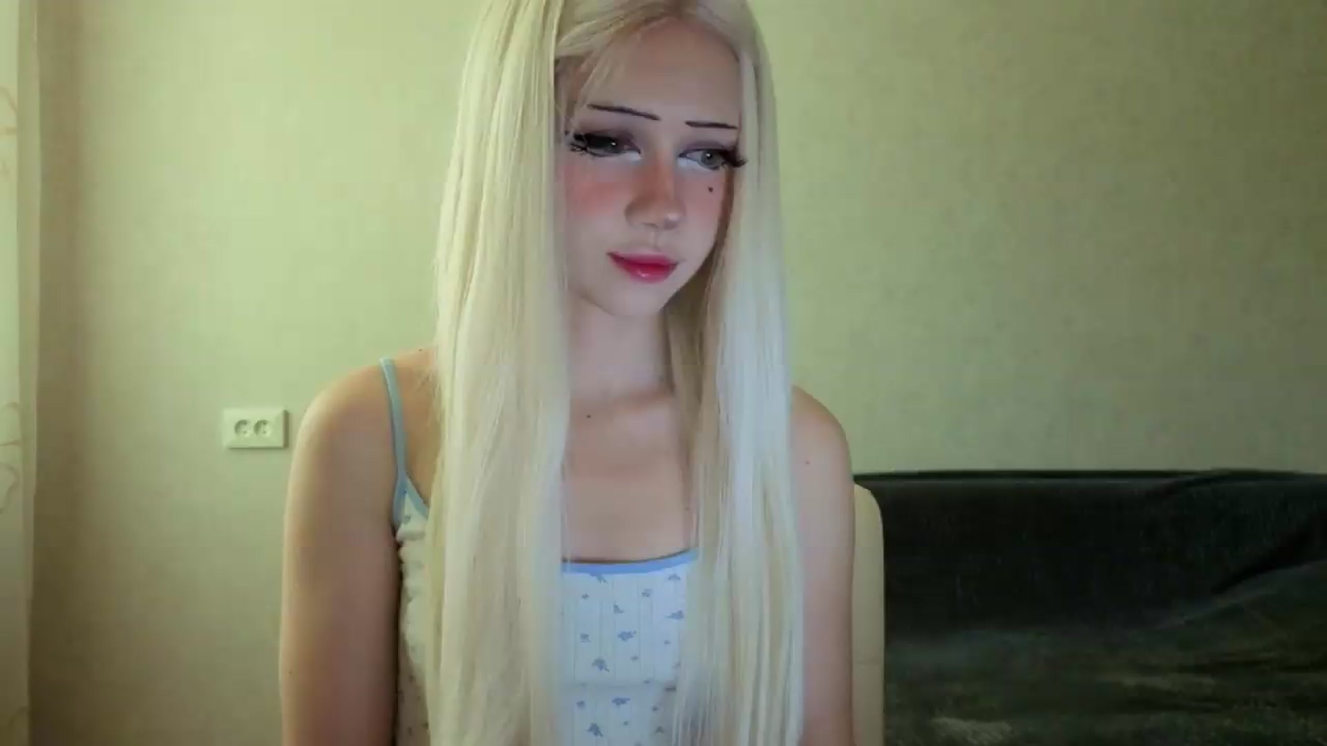 Gallery image thumbnail from Arizonagirl's myfreecams stream on, 07/30/2026, 12:04 image 1 of 20