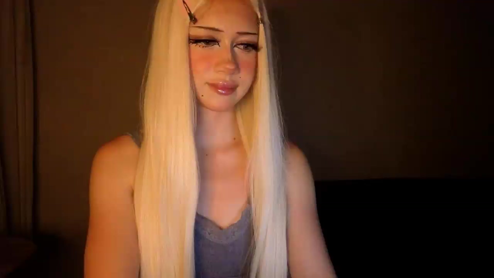 Gallery image thumbnail from Arizonagirl's myfreecams stream on, 08/13/2026, 23:18 image 18 of 20