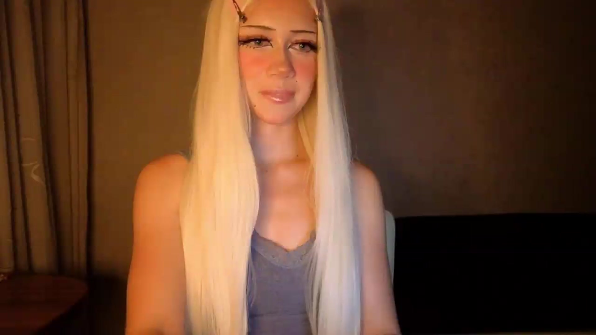 Gallery image thumbnail from Arizonagirl's myfreecams stream on, 08/13/2026, 23:42 image 13 of 20