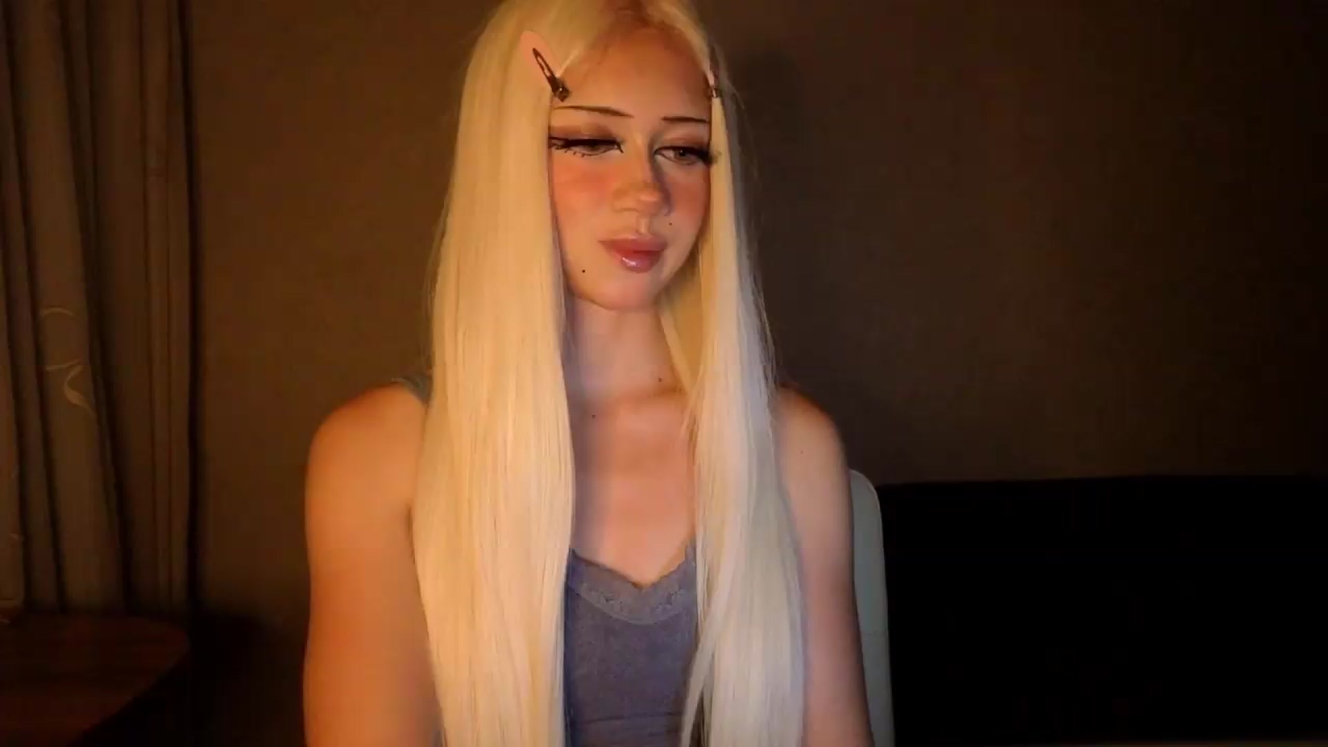 Gallery image thumbnail from Arizonagirl's myfreecams stream on, 08/13/2026, 23:42 image 7 of 20