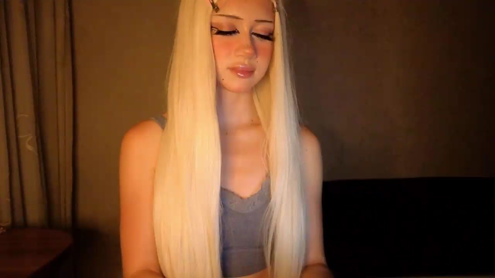 Gallery image thumbnail from Arizonagirl's myfreecams stream on, 08/13/2026, 23:42 image 18 of 20