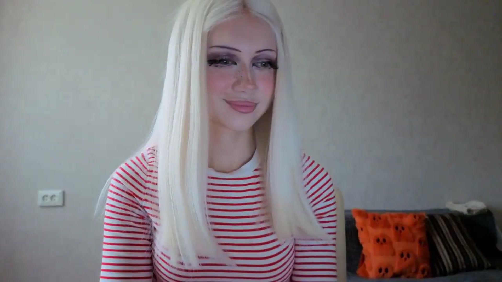 Gallery image thumbnail from Arizonagirl's myfreecams stream on, 09/03/2026, 11:18 image 4 of 20