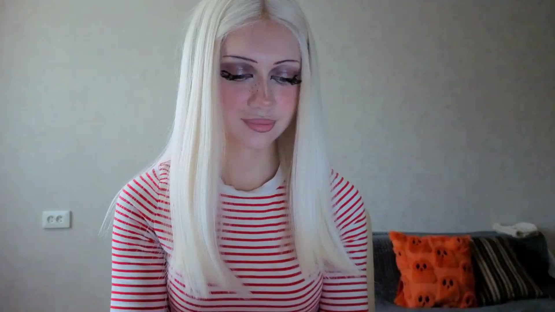 Gallery image thumbnail from Arizonagirl's myfreecams stream on, 09/03/2026, 11:18 image 2 of 20
