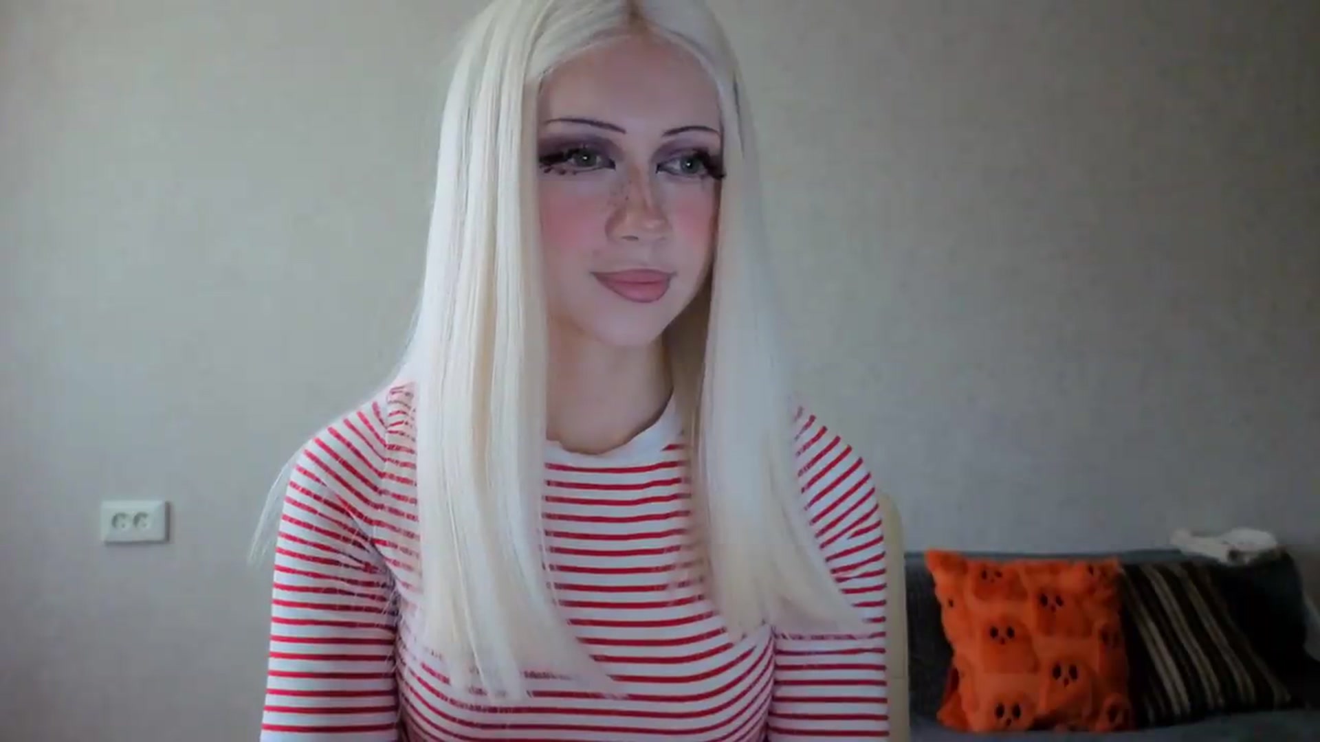 Gallery image thumbnail from Arizonagirl's myfreecams stream on, 09/03/2026, 11:18 image 3 of 20