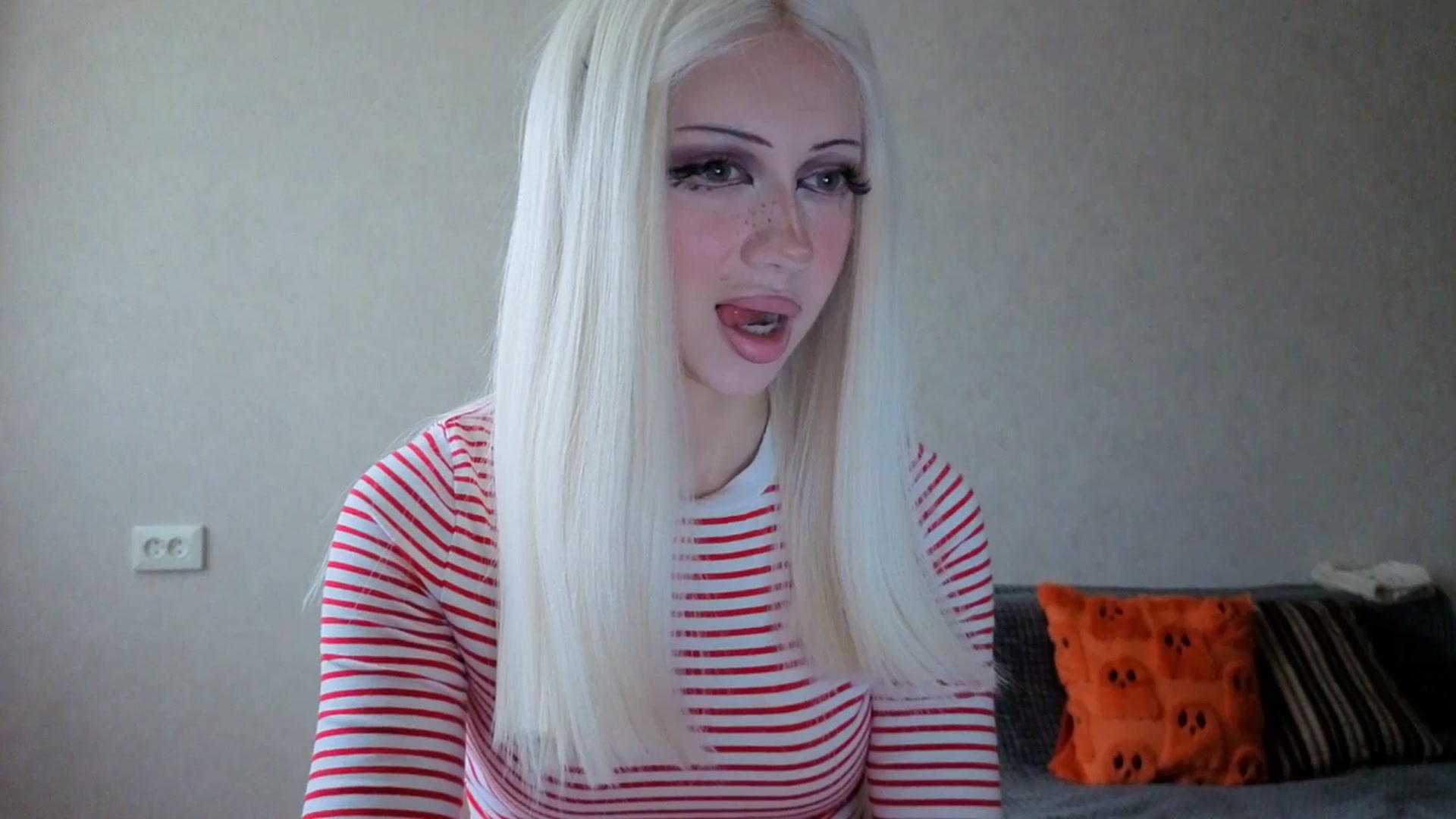 Gallery image thumbnail from Arizonagirl's myfreecams stream on, 09/03/2026, 11:18 image 13 of 20