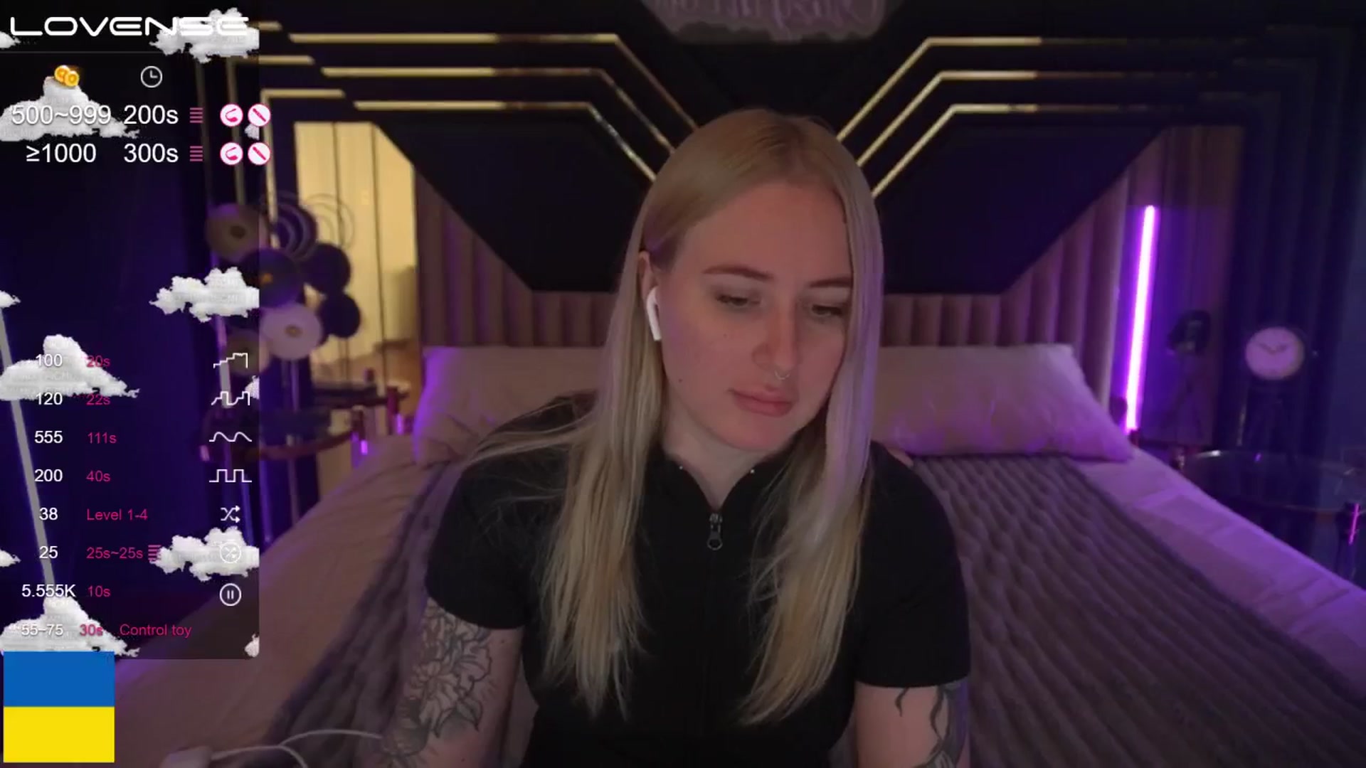 Gallery image thumbnail from ArolinaNigh's myfreecams stream on, 08/27/2024, 08:39 image 6 of 20