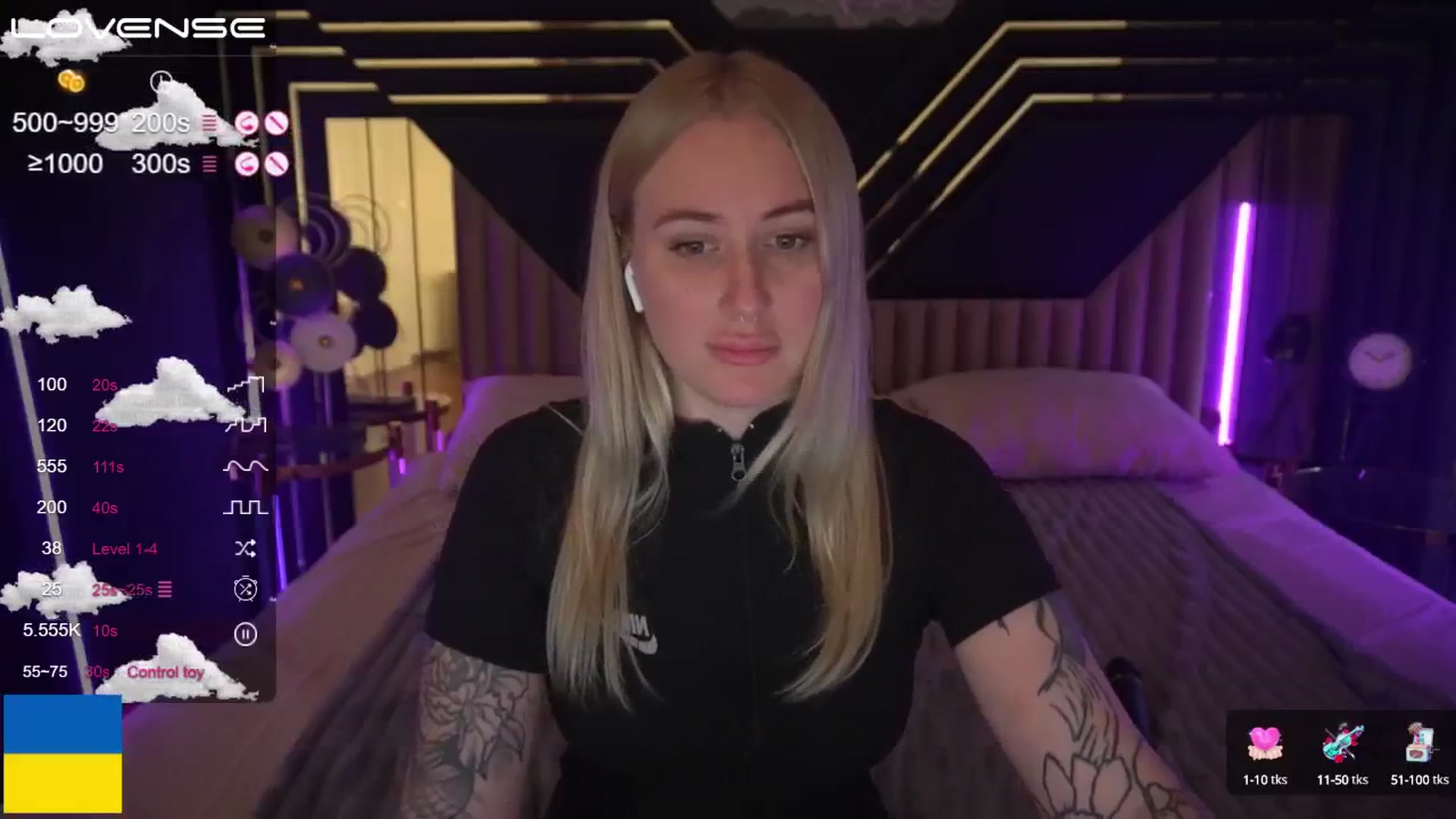 Gallery image thumbnail from ArolinaNigh's myfreecams stream on, 08/27/2024, 11:31 image 13 of 20
