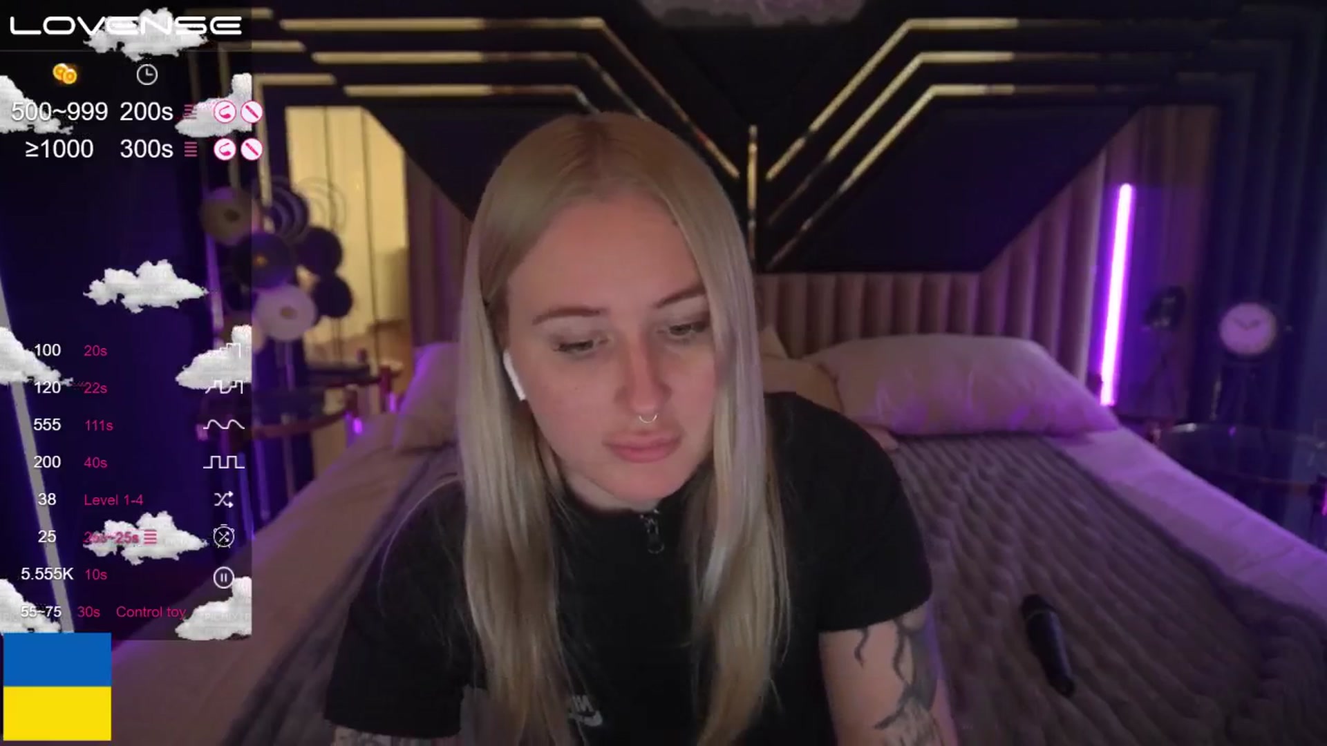 Gallery image thumbnail from ArolinaNigh's myfreecams stream on, 08/27/2024, 11:31 image 3 of 20