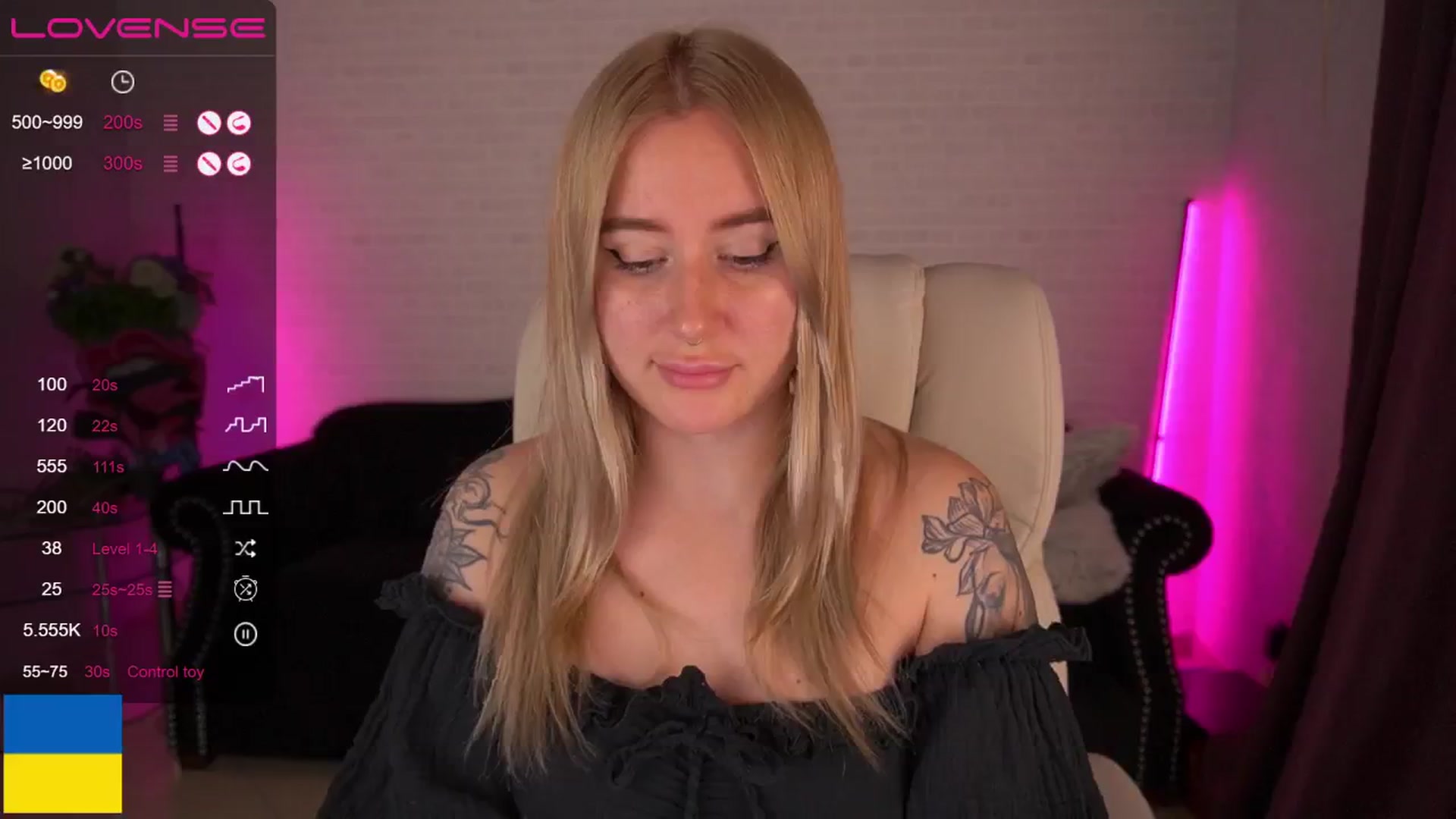 Gallery image thumbnail from ArolinaNigh's myfreecams stream on, 09/19/2024, 24:04 image 11 of 20