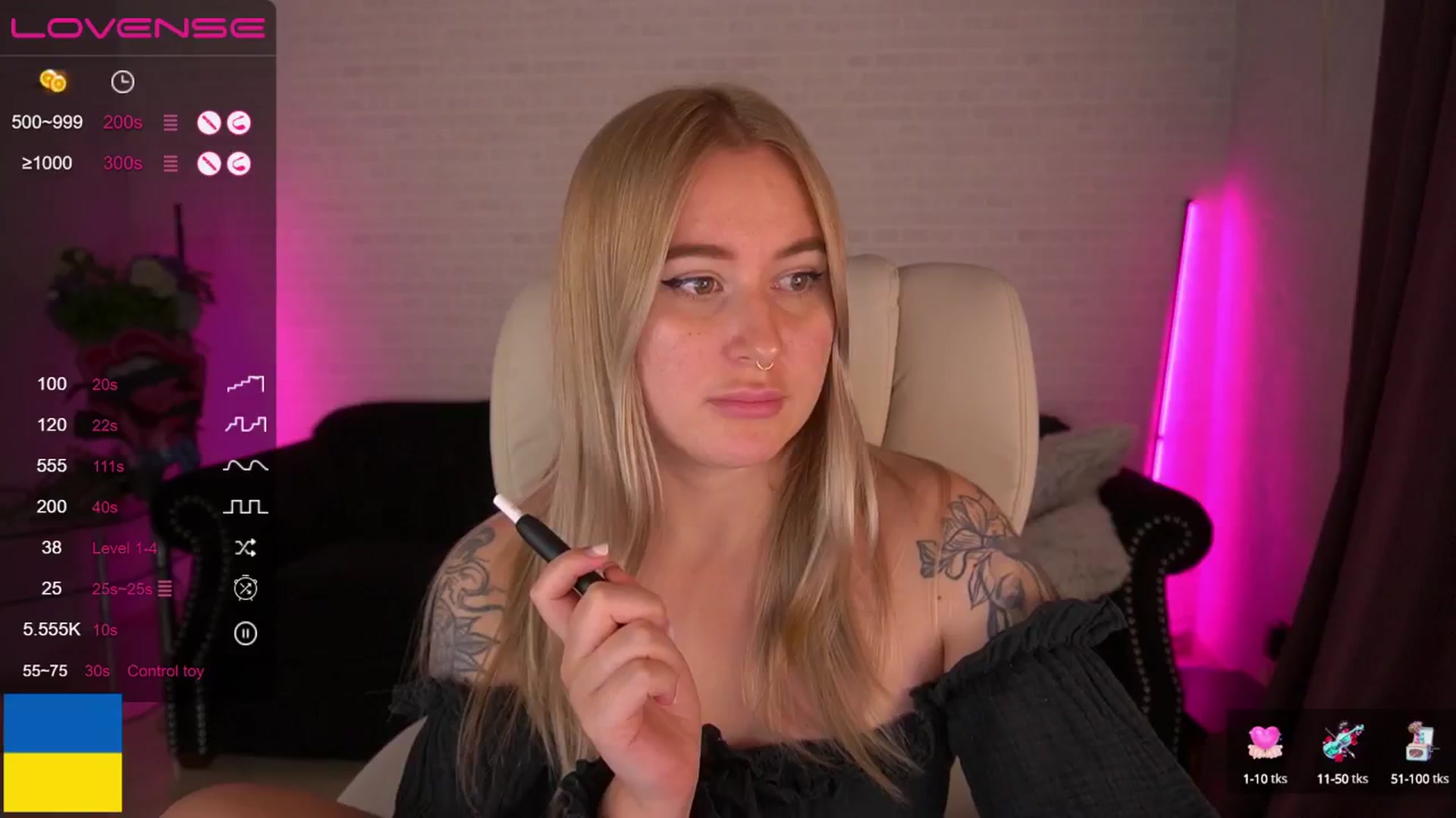 Gallery image thumbnail from ArolinaNigh's myfreecams stream on, 09/19/2024, 24:04 image 16 of 20