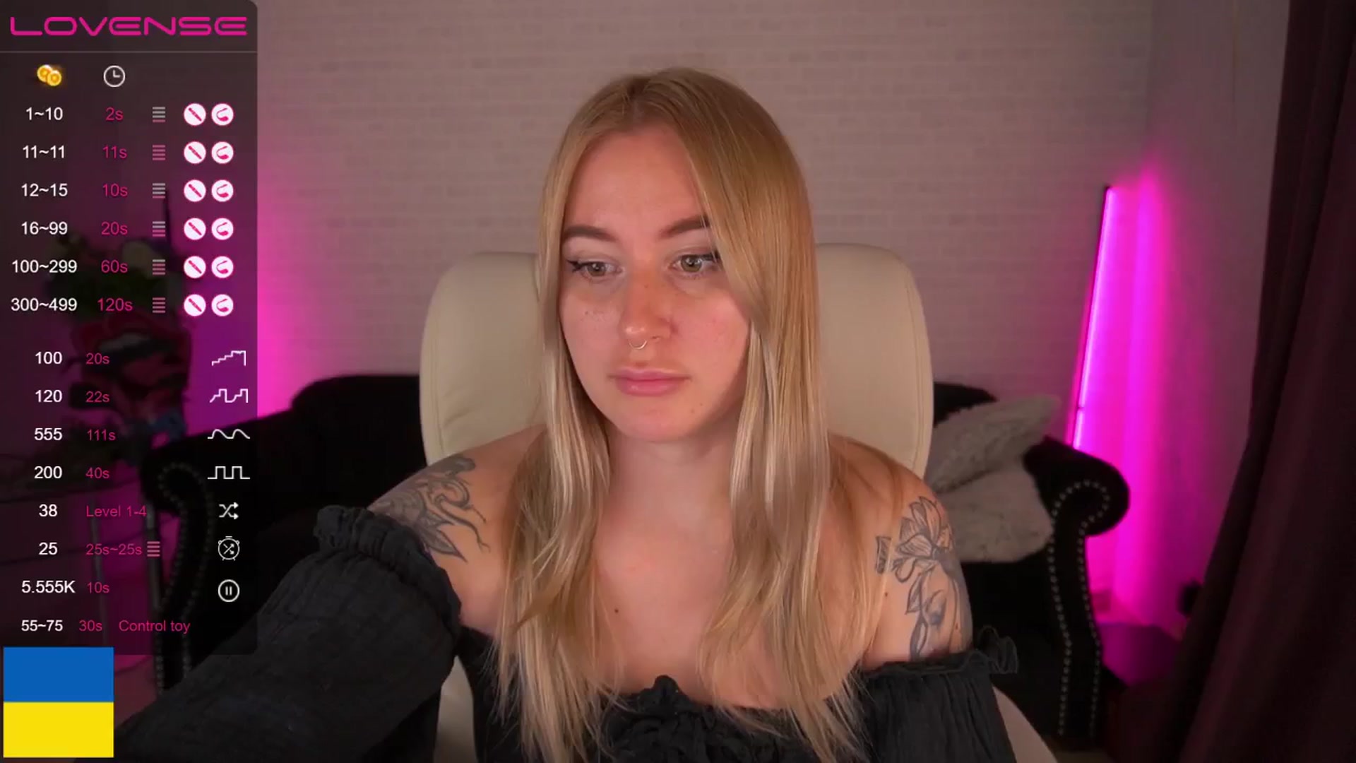 Gallery image thumbnail from ArolinaNigh's myfreecams stream on, 09/19/2024, 24:04 image 14 of 20