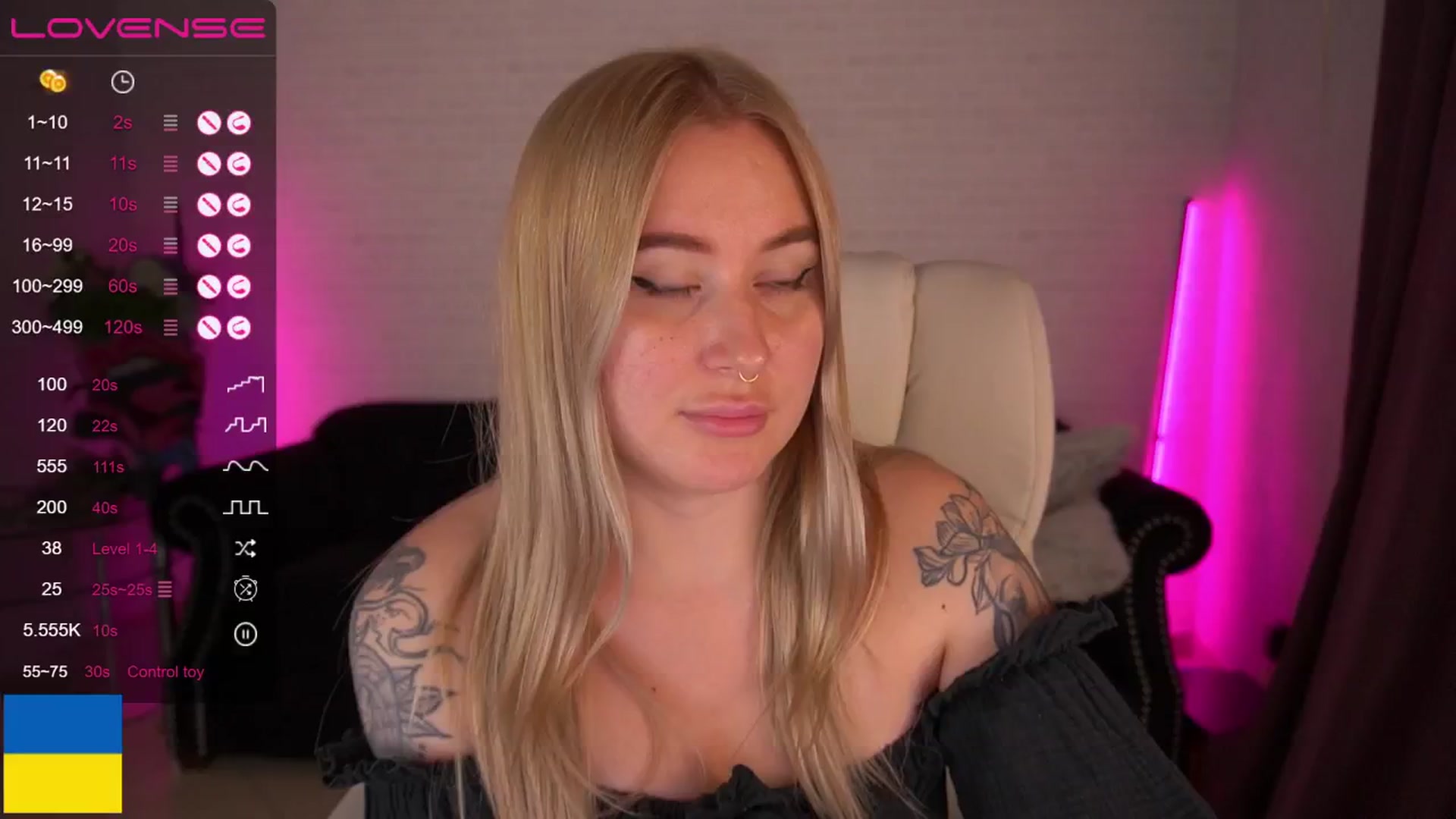 Gallery image thumbnail from ArolinaNigh's myfreecams stream on, 09/19/2024, 24:04 image 6 of 20