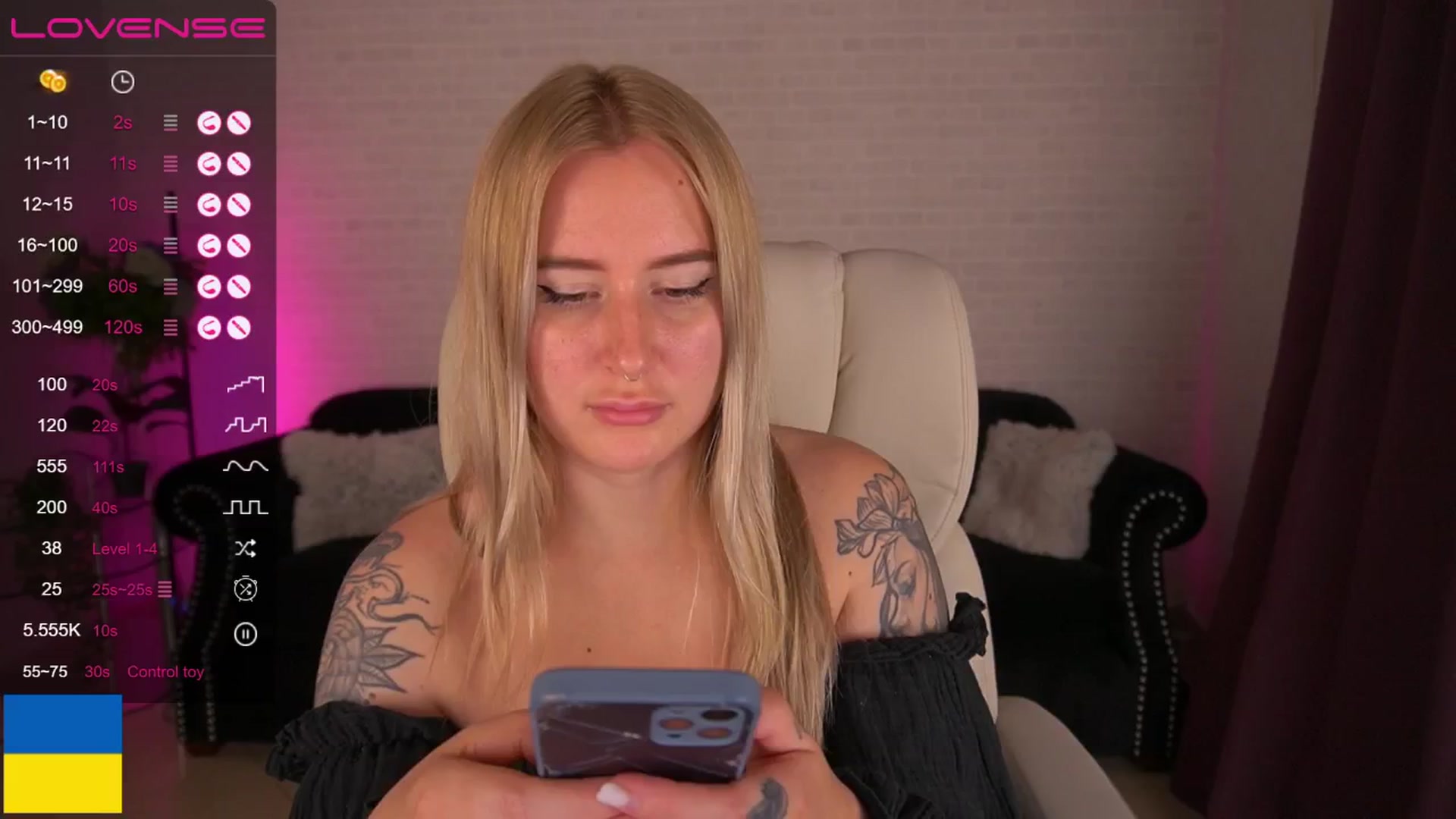 Gallery image thumbnail from ArolinaNigh's myfreecams stream on, 09/21/2024, 01:05 image 15 of 20